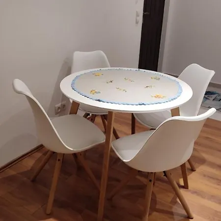 Lena * 阿然德洛维克